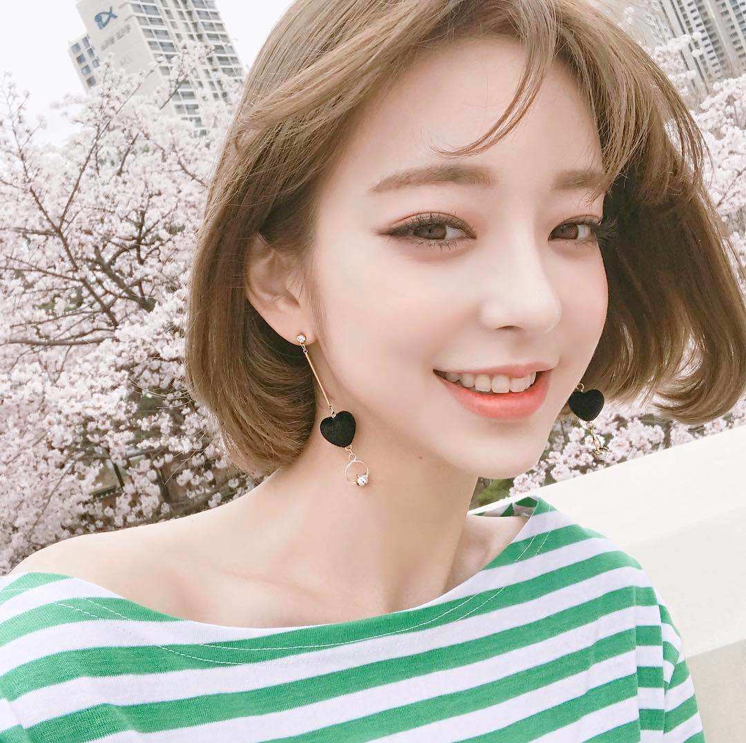 四乃森苍紫（身份：御庭番众前任首领、“天才忍者”） - 恐怖电影无删减在线观看 - 手机视频